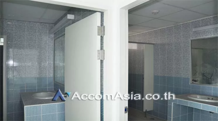 12  Office Space For Rent in Pattanakarn ,Bangkok ARL Ramkhamhaeng at UM Tower AA11781